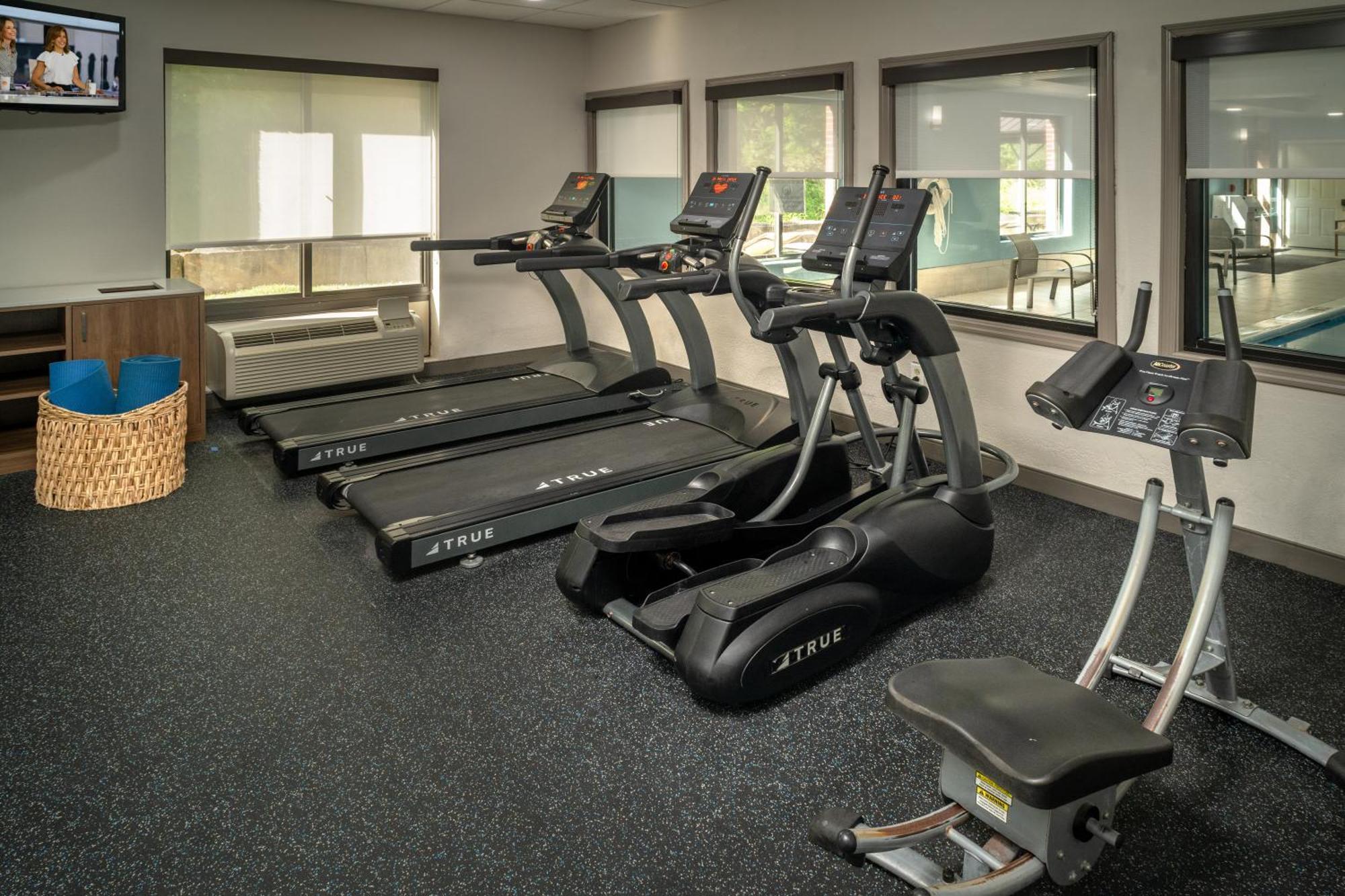Holiday Inn Express & Suites Cross Lanes By Ihg Extérieur photo